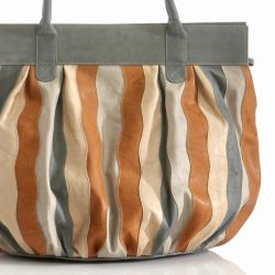 Nova Bags. Stor skuldertaske - multistribet cognac og beige, udsnit